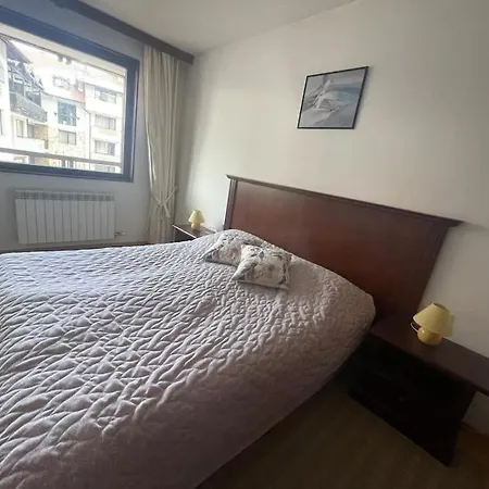 Cozy 1-bedroom Банско
